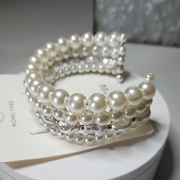 Cato Faux Pearl Beaded Cuff Bracelet NWT - Picture 1 of 7